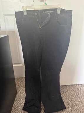 Women's Short Black Jeans